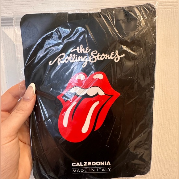 Calzedonia Rolling Stones tights. “It’s only rock n’roll but I like it” - Picture 2 of 4